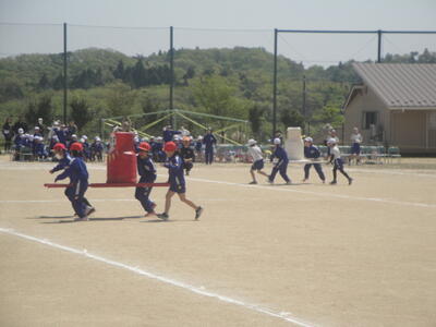 3年「だるま3 がんばれ」