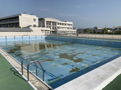 プール排水完了！