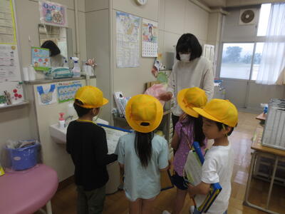 1年学校たんけん5