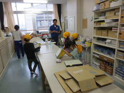 1年学校たんけん4