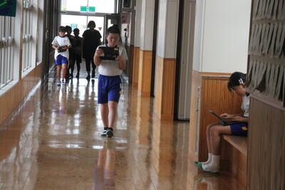 6-2外国語科CMづくり3