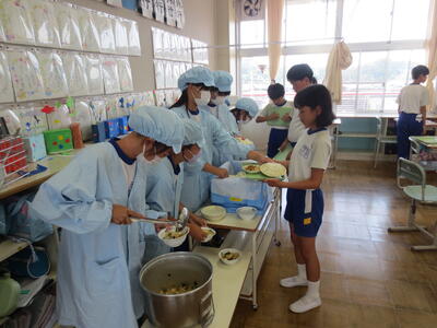 6-1給食準備2