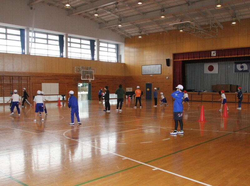 04屋内スポーツクラブ