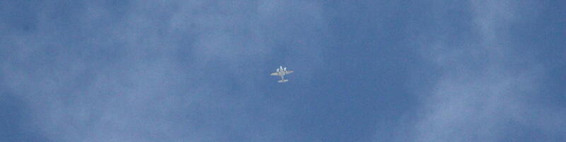 運動日和！飛行機?