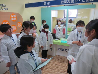 02みんなの薬局01