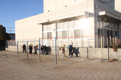 朝日を浴びて02