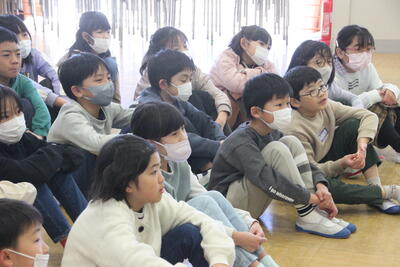 4年読み聞かせ03