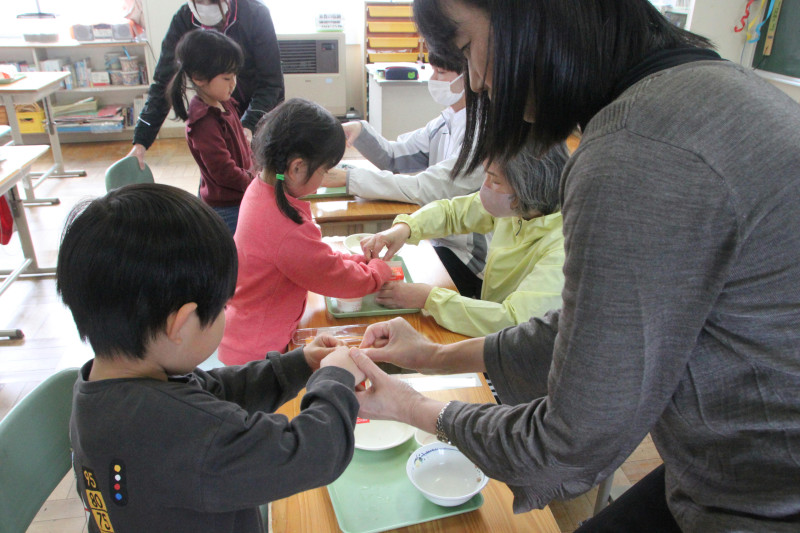 給食16（みなみ）