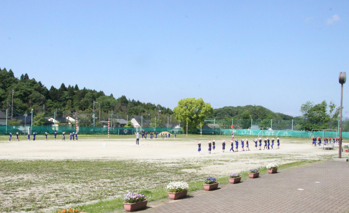 1･2年玉入れ練習01