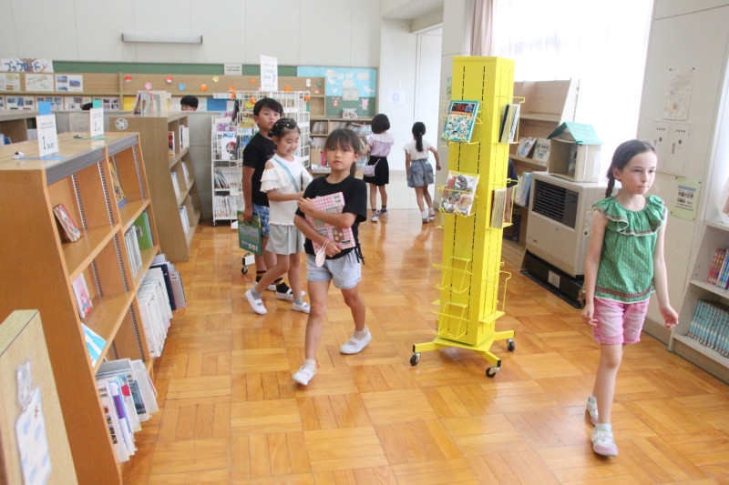 2年読書ビンゴ04