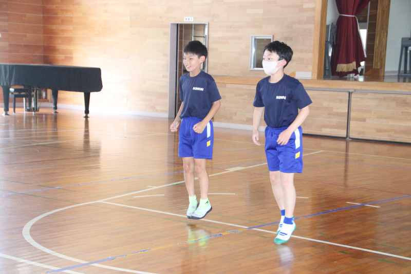 6年ダンスバトル01