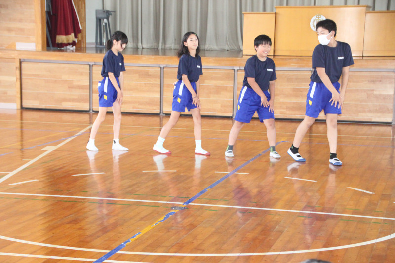 6年ダンスバトル02