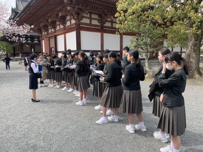 ガイドさんの説明