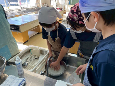 50BC663A-4EAC-4364-BF49-ED72C4F8973F