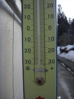 朝の気温－４℃