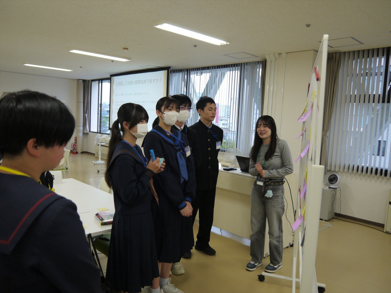 251025-142140-P1870496