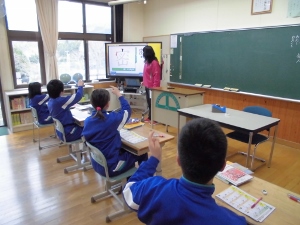 漢字の書き順を学びます