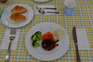 おいしそうな料理が運ばれてきました。