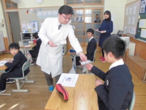 お薬を処方します（疑似）