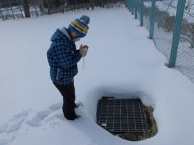 謎の穴の正体は？