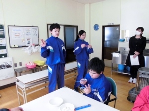 箸の持ち方の説明