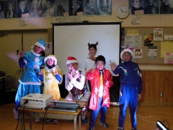 みんなではいポーズ