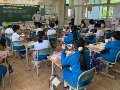 ５年・楽しい給食！