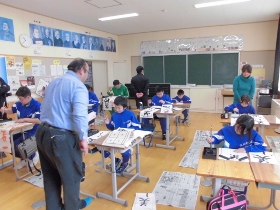 みんな真剣です。