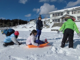 そり遊び