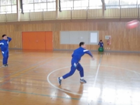 男子チームの攻撃