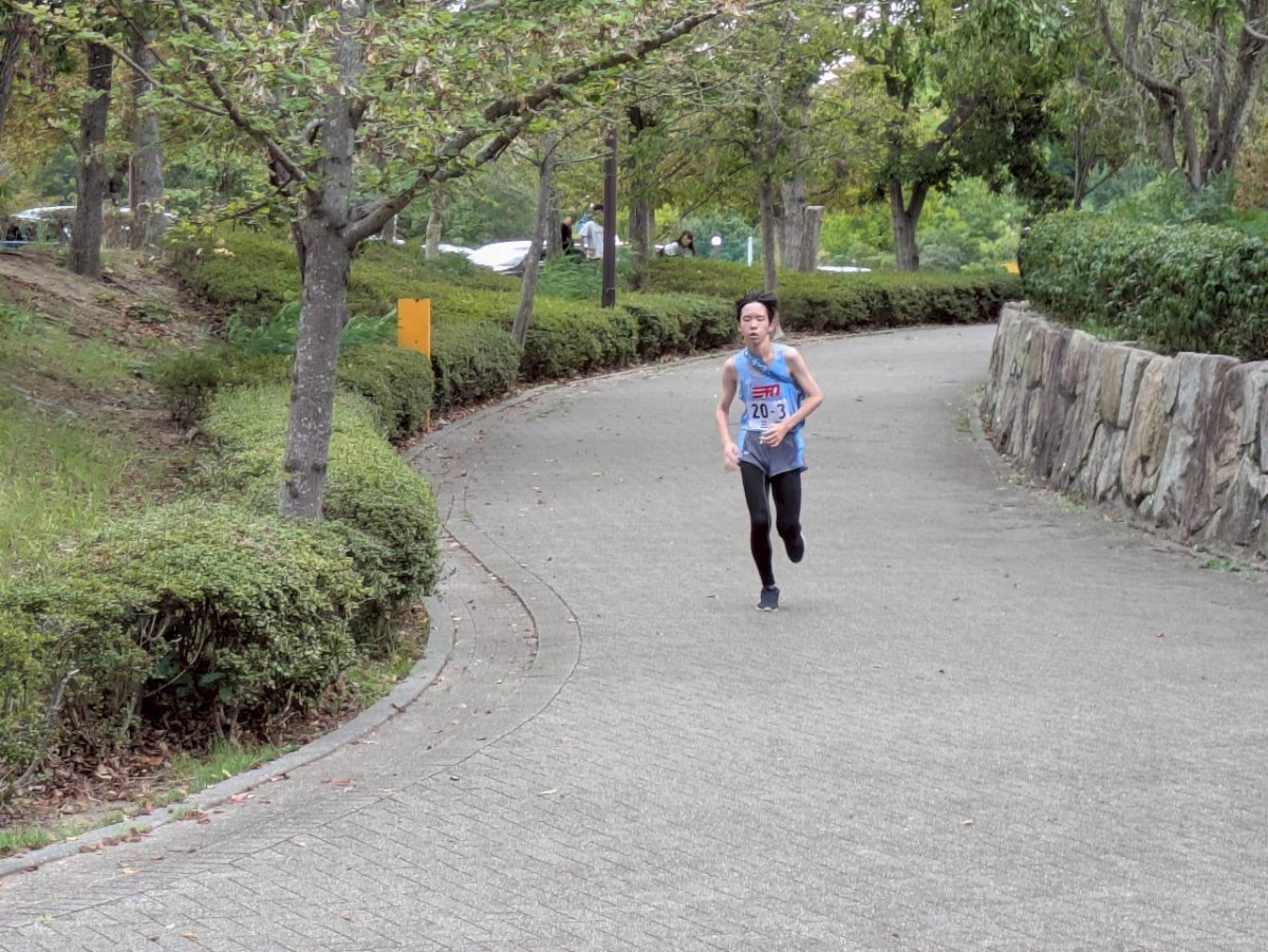 102678AE-CDC9-455C-A5D9-44748200817B