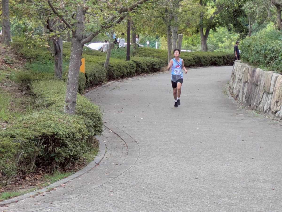 9AA15FAD-2213-498C-9020-877F1F4A5B4A