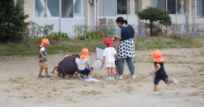 00　年少　トんぼ　捕獲DSCF3587