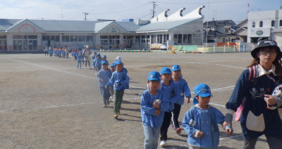 00 避難訓練 小学校へ InkedDSCF5719_LI