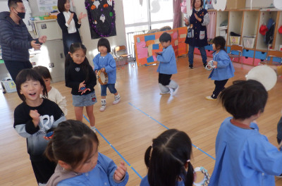 00 音楽 年中1DSCF6010