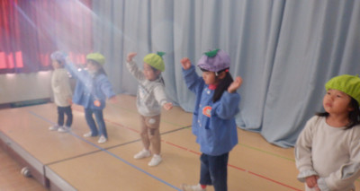 00  年少　ダンスDSCF6469