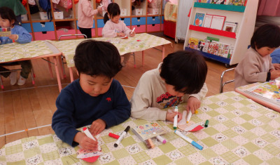 00 年少 色塗り SCF7684