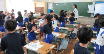 ２の２虹のクレヨン