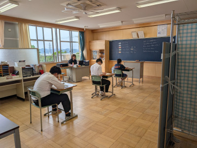 PXL_20250521_235154712