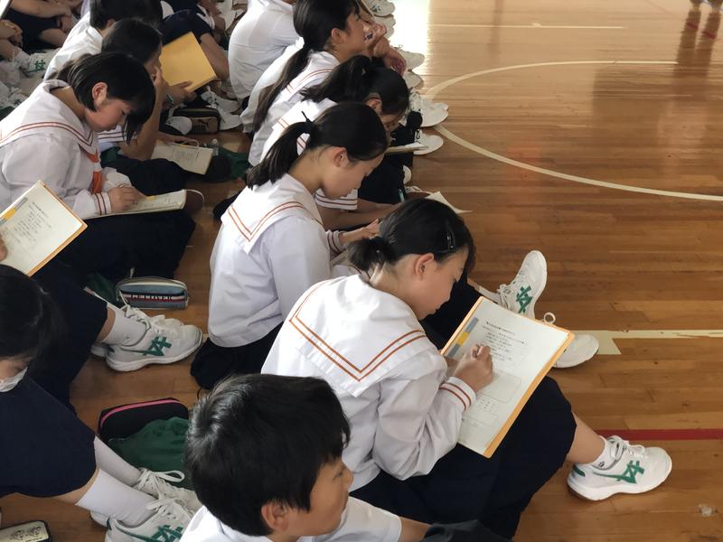 話の内容を確認、記録。