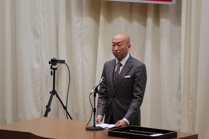 本校ＰＴＡ会長　池端達郎様よりご祝辞をいただきました。