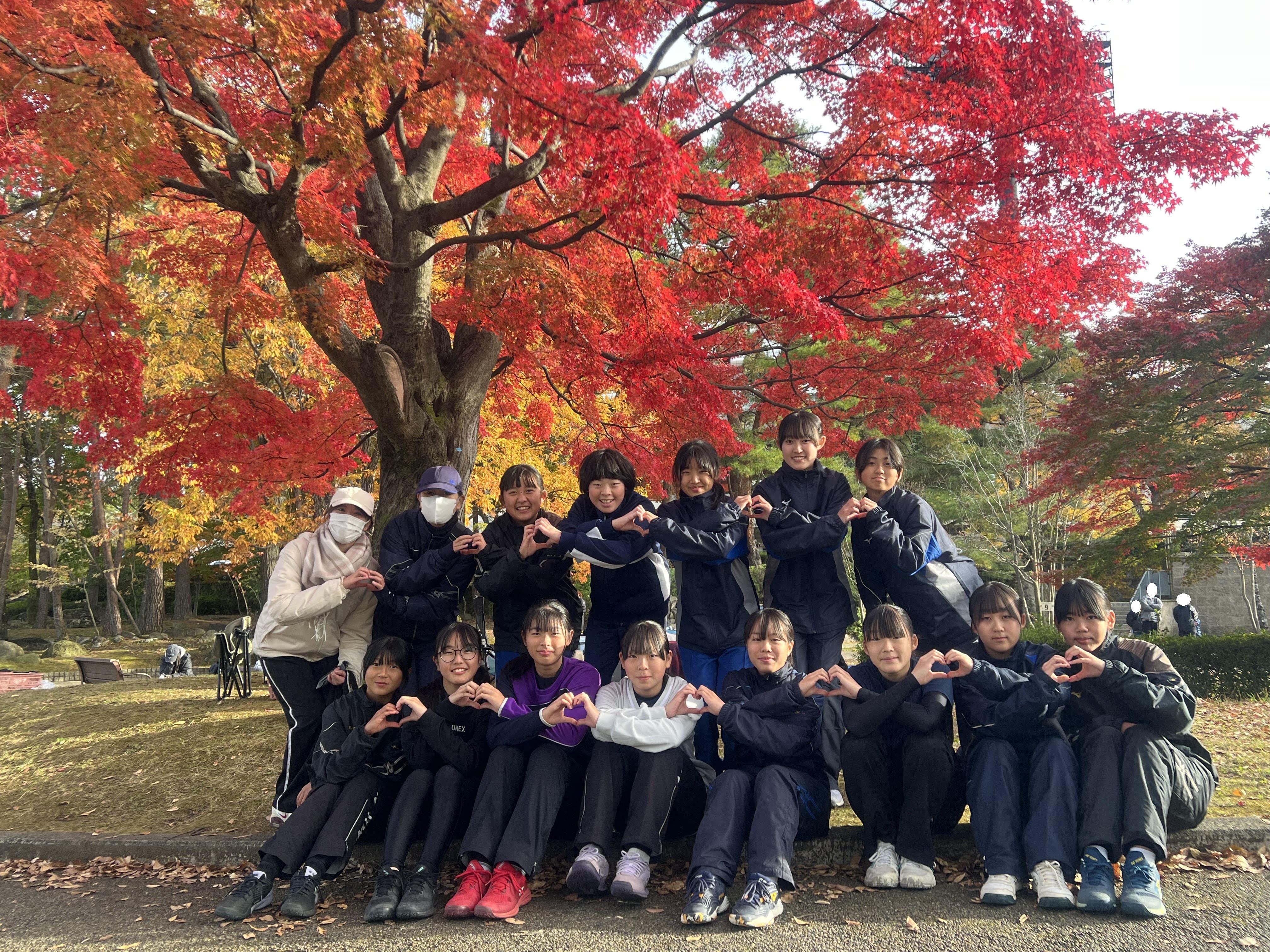 女子テニス部集合写真unnamed