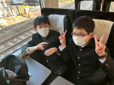 216ECC0F-B614-42CA-8EFC-6508FD9DF9FA