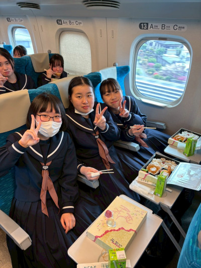 11A5D2EC-0320-485F-91A9-EE86C36C4657