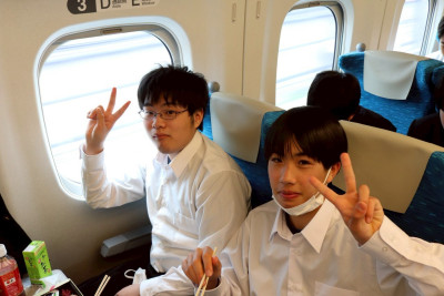 84E219ED-77E3-4CFE-9572-276F6D8F4077