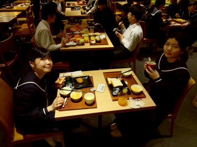 C6D19F55-C91C-4A45-9590-4EA65F61D41A