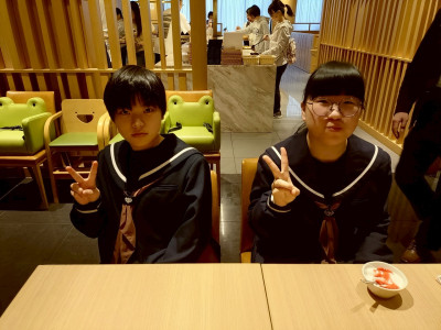 2BBA7E88-B6DD-473D-A550-56C5C22D2031