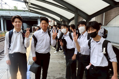 12A5CBE2-2087-499C-8C0F-5C74778D880B