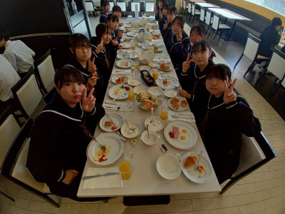 5AC4BF4D-43F4-4A24-8386-F24BE5E1050A