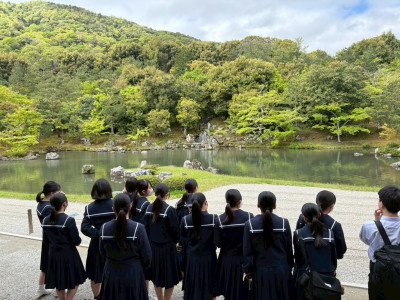 F6BEEA99-F089-4A1E-A90B-770D0C252AA9